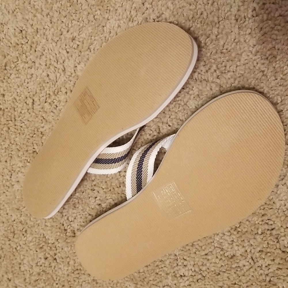 Shoes - Picture 3 of 3